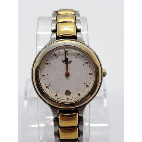 Women's Seiko large face watch. 932018 3Y09-0129